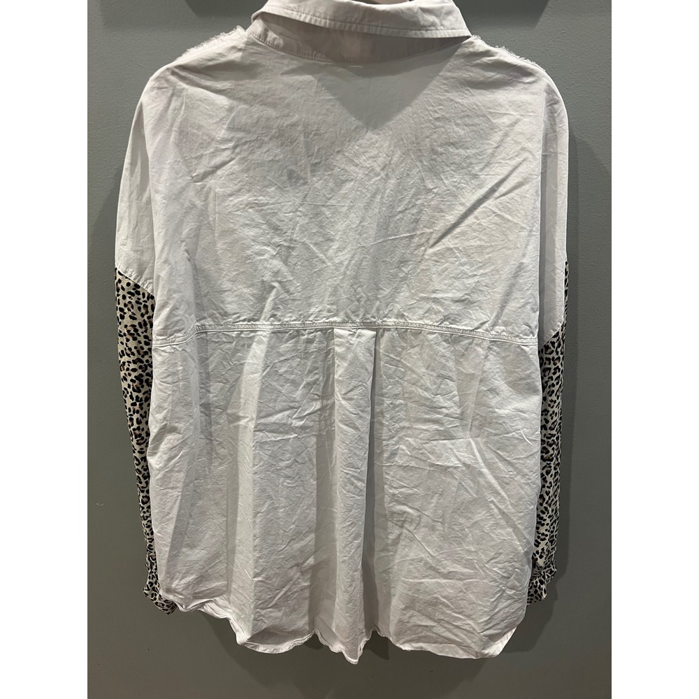 POL Cheetah Print Long Sleeve Button Down Shirt White Pockets Oversized Size L - Picture 6 of 10